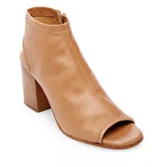 Steve Madden Stesha Open Toe Buttery Soft Leather Stack Heel Bootie Size 8 - Picture 1 of 11